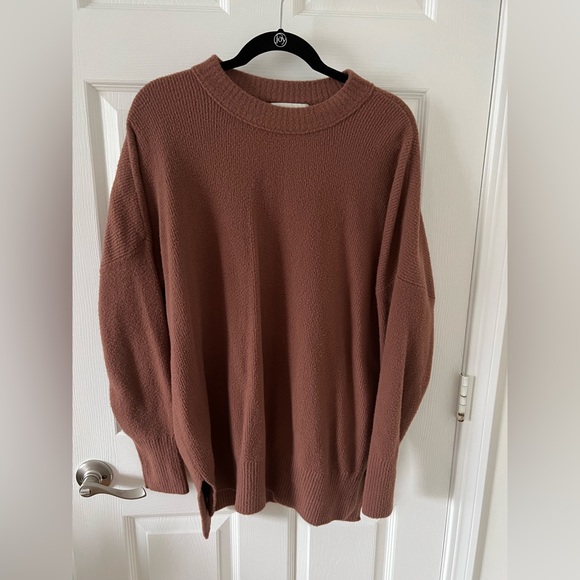 Abercrombie Oversized Sweater, size L - Picture 2 of 5